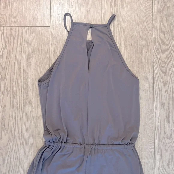 Lanston - Halter jumpsuit Size M - nutmeg from Revolve - Picture 6 of 8